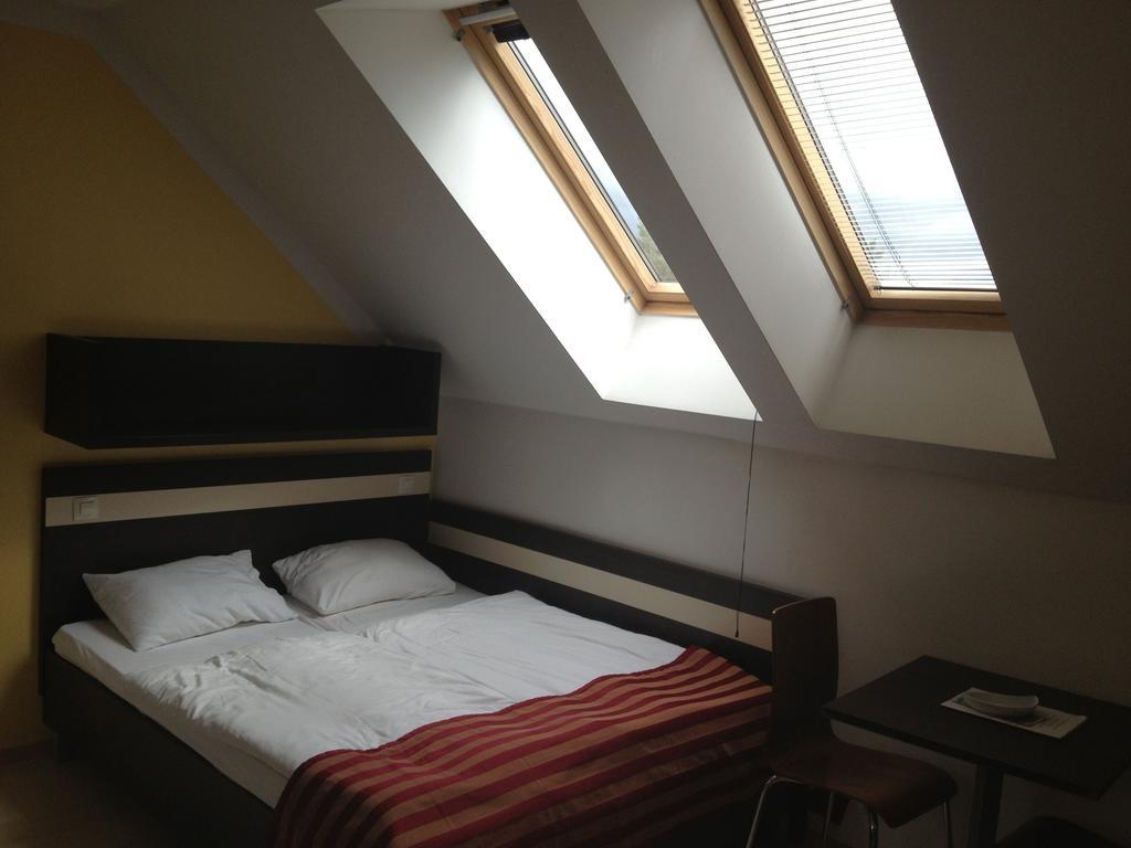 Apartman Nellinka Bešeňová Esterno foto