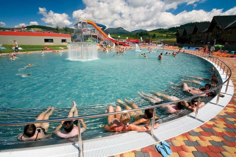 Apartman Nellinka Bešeňová Esterno foto
